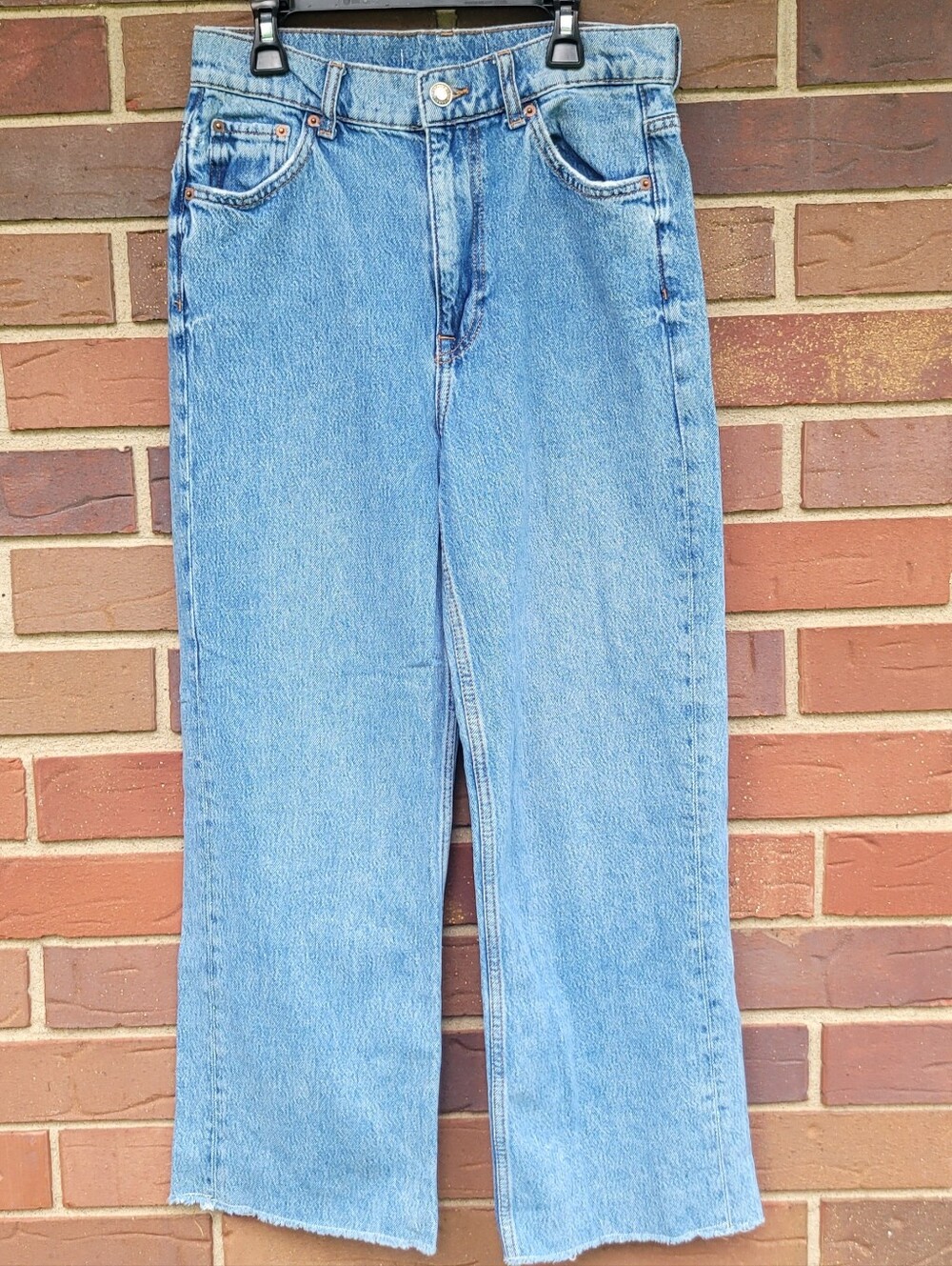 Zara High Rise Wise Leg Cropped Jeans Womens 28x26.5 Light Wash, Raw Hem